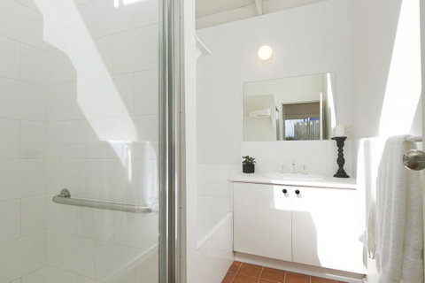 Mysa Anglesea Sleeps 7 WiFi SmartTV Cafes Shops - Schoolies Week Accommodation 11