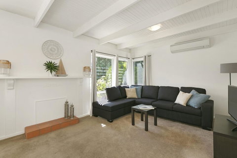 Mysa Anglesea Sleeps 7 WiFi SmartTV Cafes Shops - Schoolies Week Accommodation 2