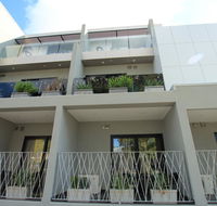 Melrose Apartments - Schoolies Week Accommodation