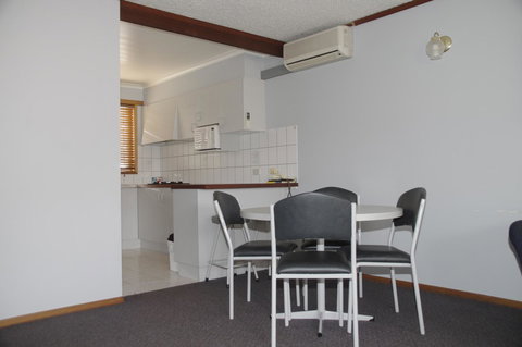 Blue Whale Motor Inn & Apartments - Schoolies Week Accommodation 28