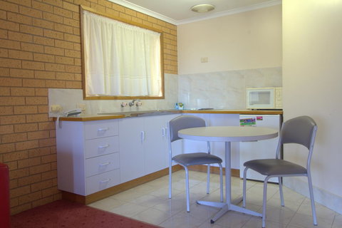 Blue Whale Motor Inn & Apartments - Schoolies Week Accommodation 31