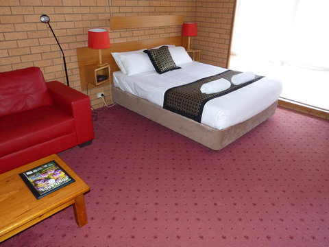 Blue Whale Motor Inn & Apartments - Schoolies Week Accommodation 26
