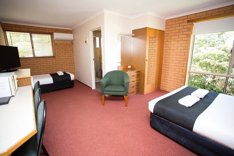Blue Whale Motor Inn & Apartments - Schoolies Week Accommodation 13
