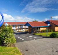 Blue Whale Motor Inn  Apartments - Schoolies Week Accommodation