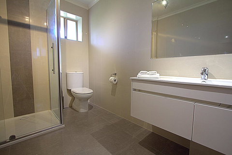 Blue Whale Motor Inn & Apartments - Schoolies Week Accommodation 32