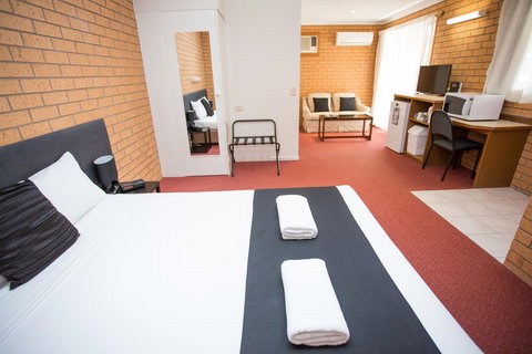 Blue Whale Motor Inn & Apartments - Schoolies Week Accommodation 3