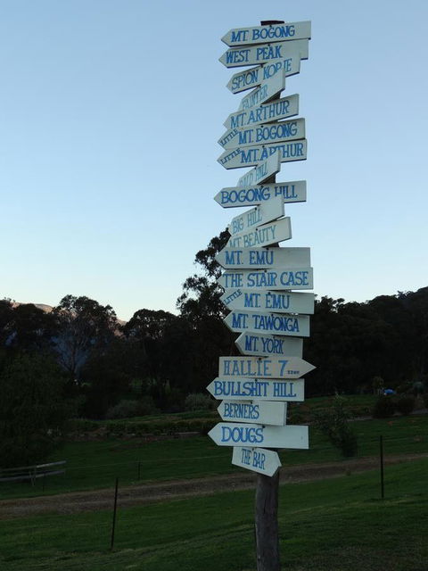 Allamar Motel - Schoolies Week Accommodation 19