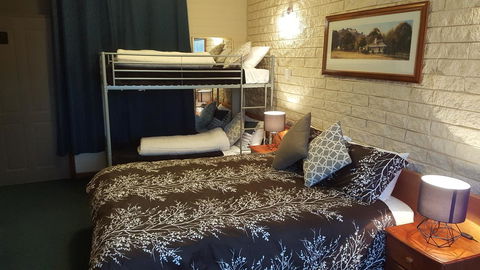 Allamar Motel - Schoolies Week Accommodation 30