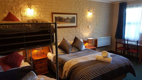 Allamar Motel - Schoolies Week Accommodation 27