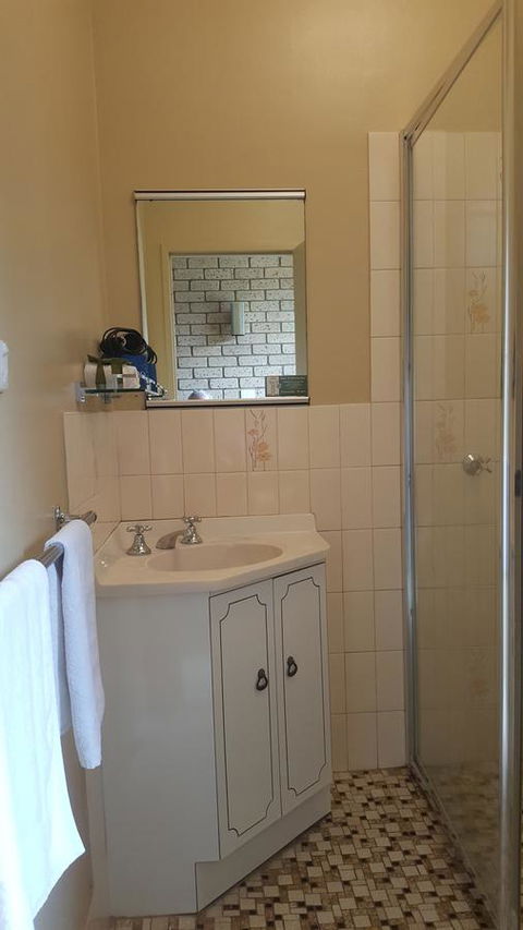 Allamar Motel - Schoolies Week Accommodation 34