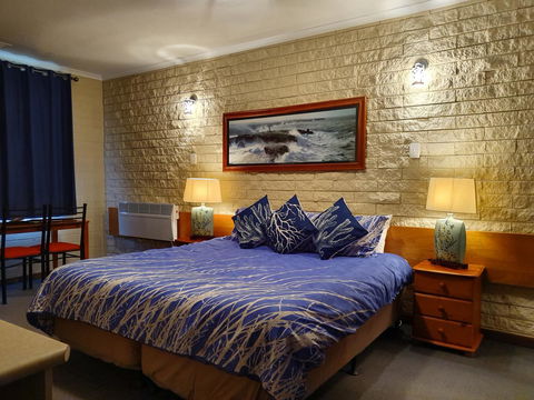 Allamar Motel - Schoolies Week Accommodation 10