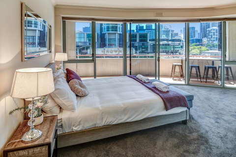 Southbank Tower Apartments - Schoolies Week Accommodation 2