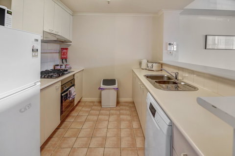 Southbank Tower Apartments - Schoolies Week Accommodation 13