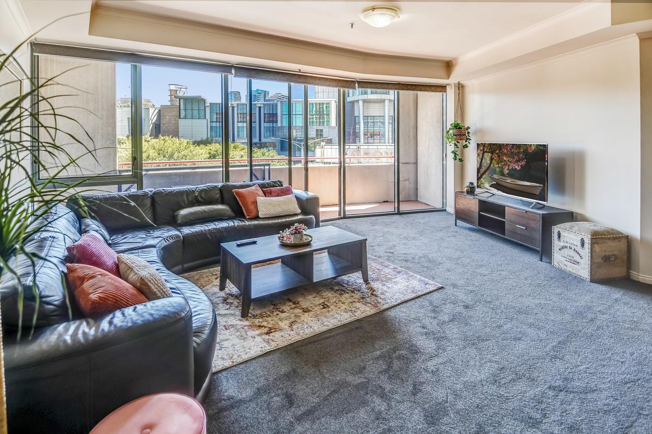 Southbank VIC Schoolies Week Accommodation