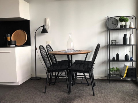 Fantastic Southbank Apartment - Schoolies Week Accommodation 5