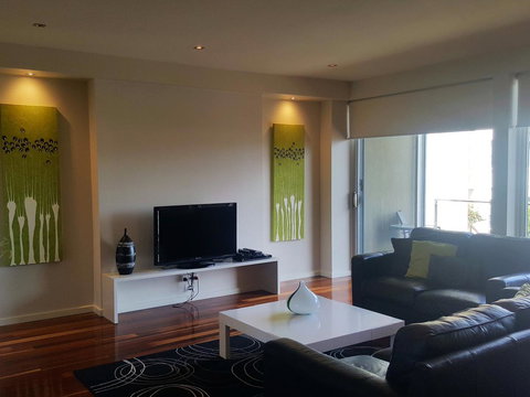 104 On Merri Apartments - Schoolies Week Accommodation 20