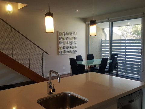 104 On Merri Apartments - Schoolies Week Accommodation 18