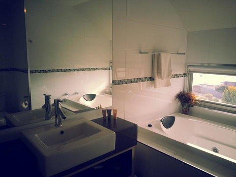 104 On Merri Apartments - Schoolies Week Accommodation 25