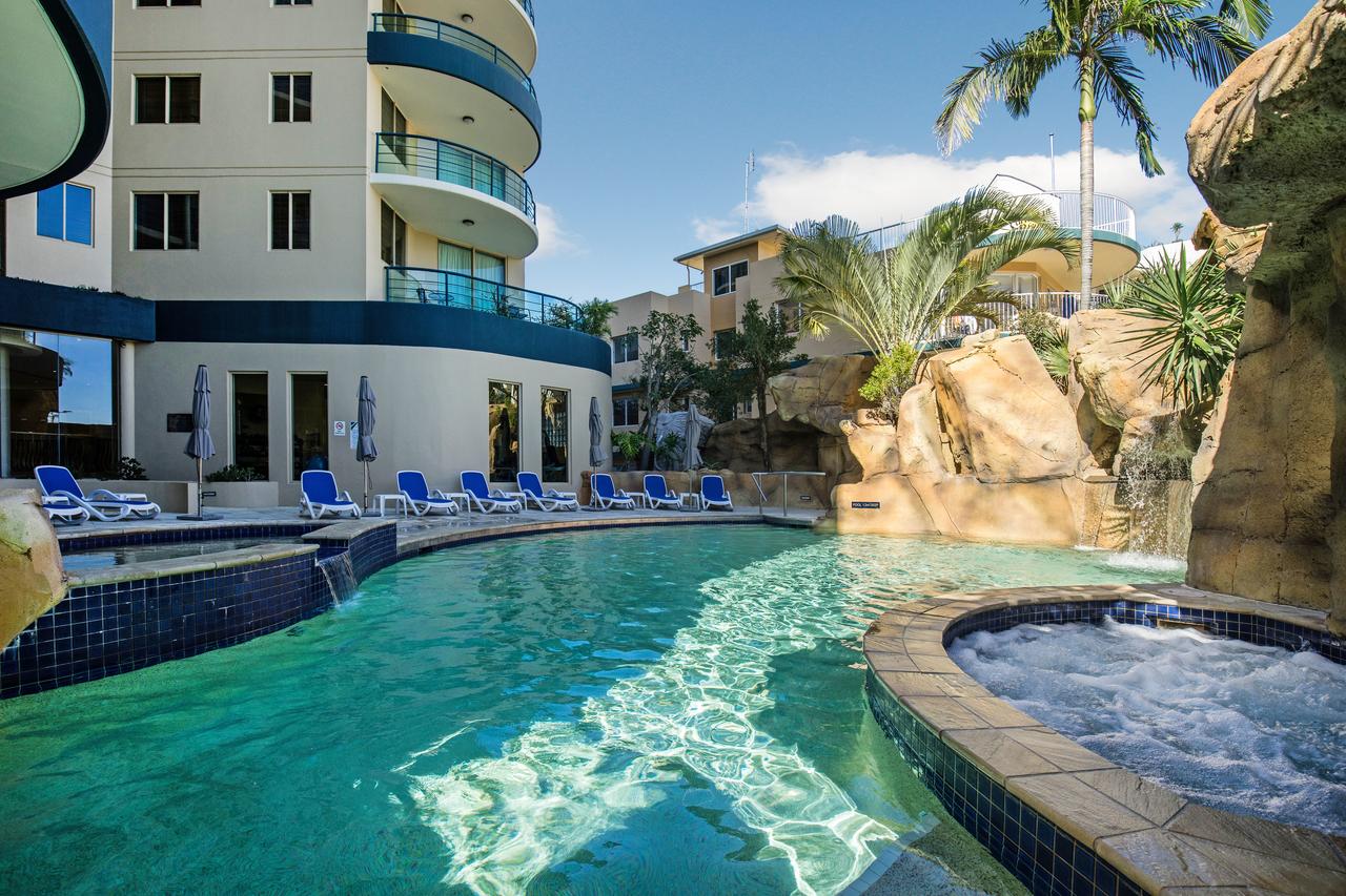  Schoolies Week Accommodation