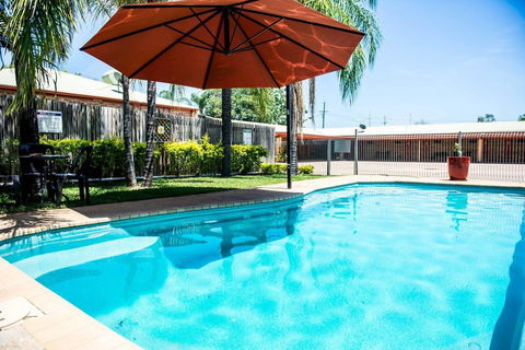 Clermont Country Motor Inn - Schoolies Week Accommodation 9