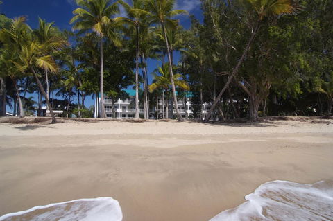 Agincourt Beachfront Apartments - Schoolies Week Accommodation 24