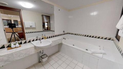 Silkari The Pavilions - Schoolies Week Accommodation 12