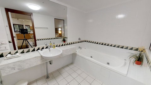 Silkari The Pavilions - Schoolies Week Accommodation 9