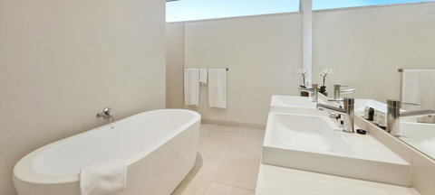 Pool Resort Port Douglas - Schoolies Week Accommodation 27