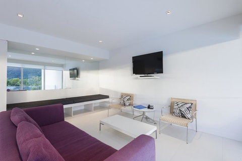 Pool Resort Port Douglas - Schoolies Week Accommodation 15