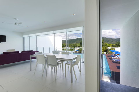 Pool Resort Port Douglas - Schoolies Week Accommodation 19