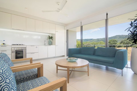 Pool Resort Port Douglas - Schoolies Week Accommodation 13