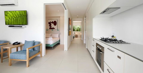 Pool Resort Port Douglas - Schoolies Week Accommodation 14
