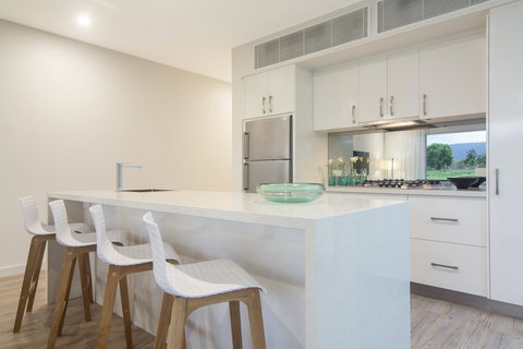 Pool Resort Port Douglas - Schoolies Week Accommodation 43