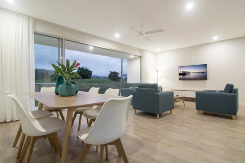 Pool Resort Port Douglas - Schoolies Week Accommodation 39