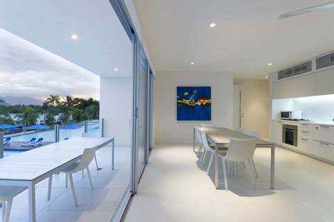 Pool Resort Port Douglas - Schoolies Week Accommodation 16