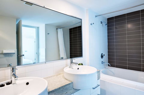 The Point Resort - Schoolies Week Accommodation 1