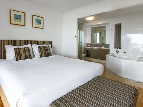 Shorelines - Schoolies Week Accommodation 41