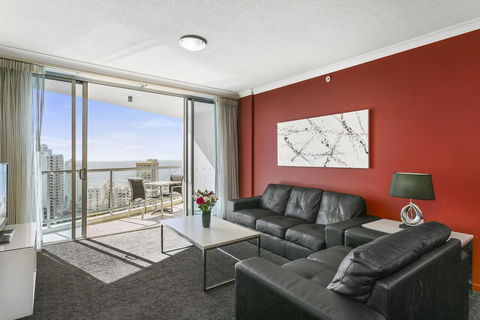 Mantra Towers Of Chevron - Schoolies Week Accommodation 23