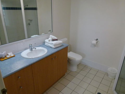 Madison Ocean Breeze Apartments - Schoolies Week Accommodation 32