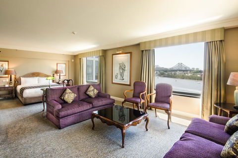 Stamford Plaza Brisbane - Schoolies Week Accommodation 21