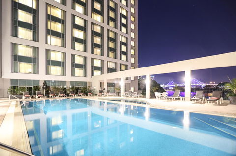 Stamford Plaza Brisbane - Schoolies Week Accommodation 2