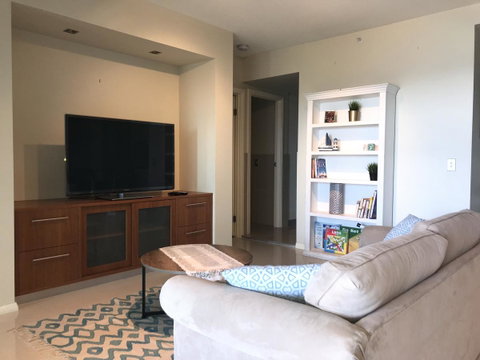 Proximity Waterfront Apartments - Schoolies Week Accommodation 20
