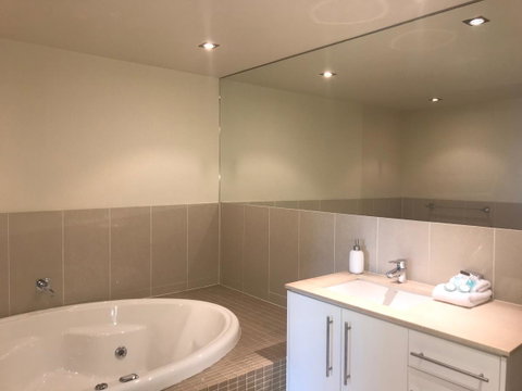 Proximity Waterfront Apartments - Schoolies Week Accommodation 12