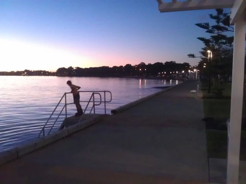 Proximity Waterfront Apartments - Schoolies Week Accommodation 40
