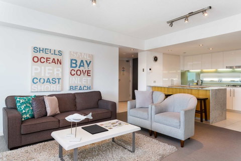 Proximity Waterfront Apartments - Schoolies Week Accommodation 32