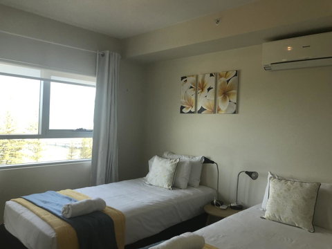 Proximity Waterfront Apartments - Schoolies Week Accommodation 15