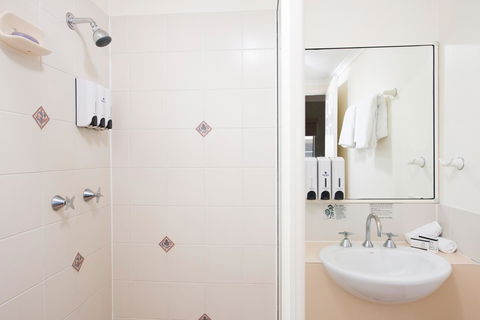 Park Regis Anchorage - Schoolies Week Accommodation 9
