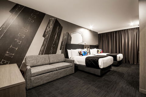 Sage Hotel James Street - Schoolies Week Accommodation 12