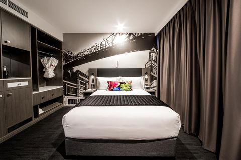 Sage Hotel James Street - Schoolies Week Accommodation 6