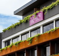 Sage Hotel James Street - Schoolies Week Accommodation